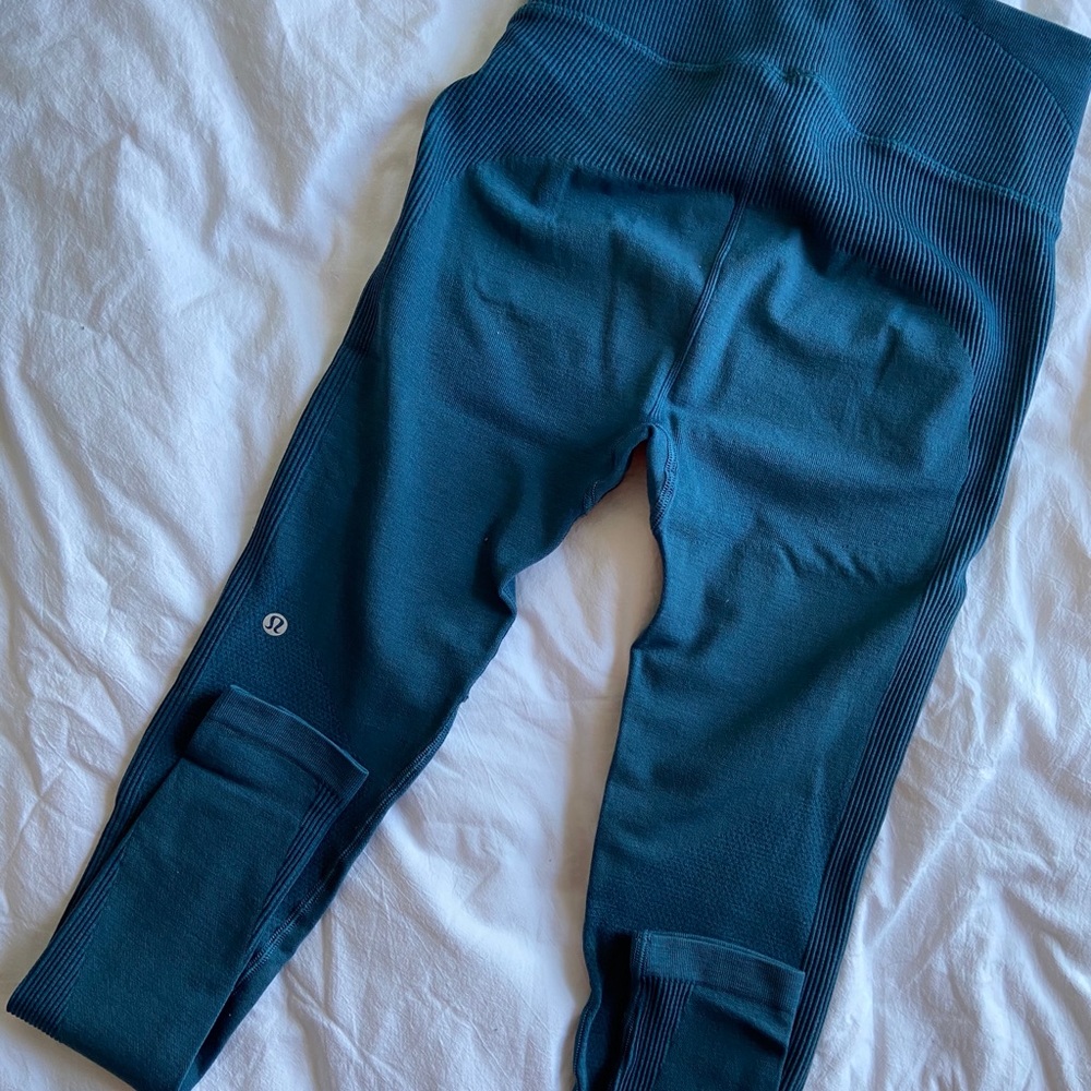 blue lululemon leggings